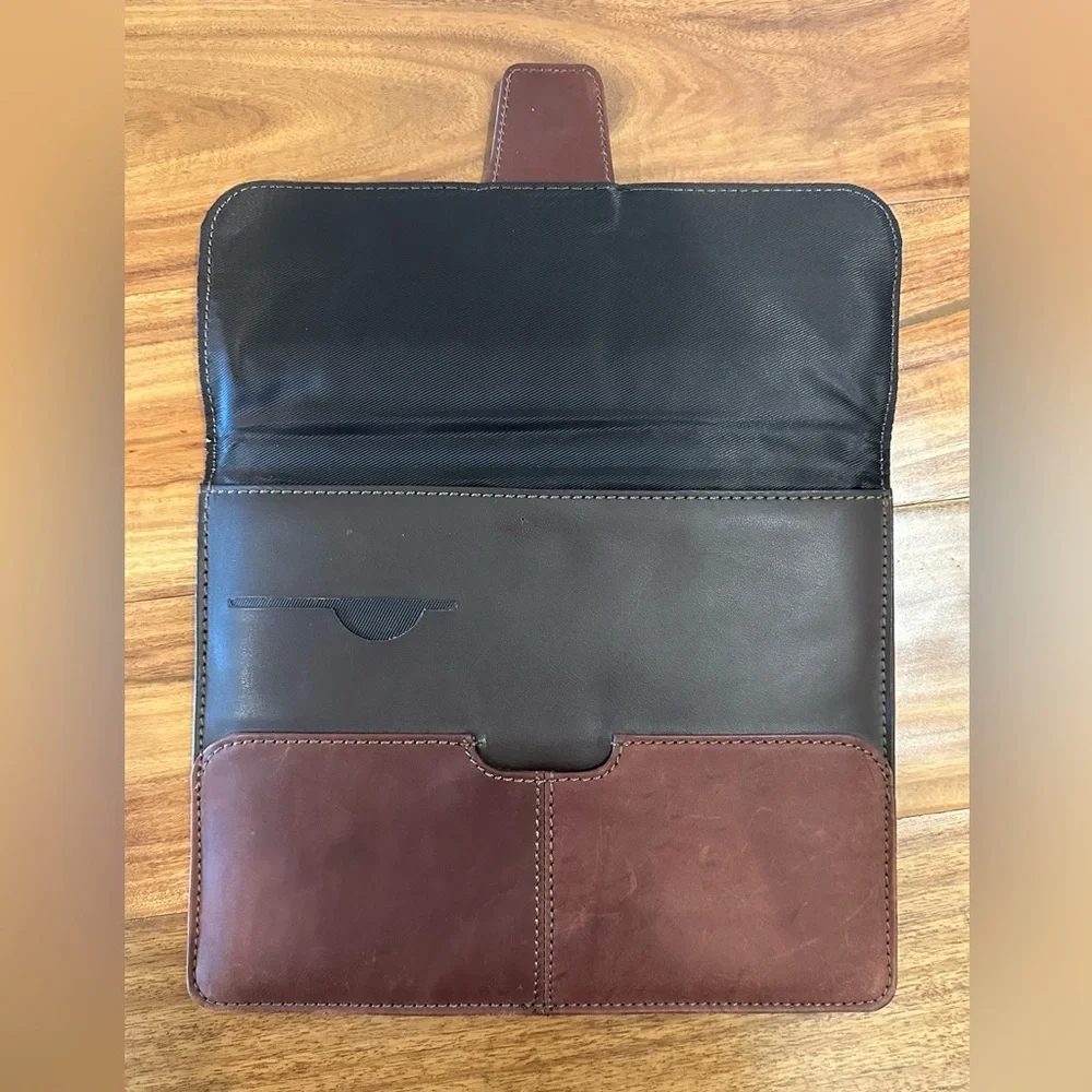 Targus Dark Brown Leather Laptop Bag